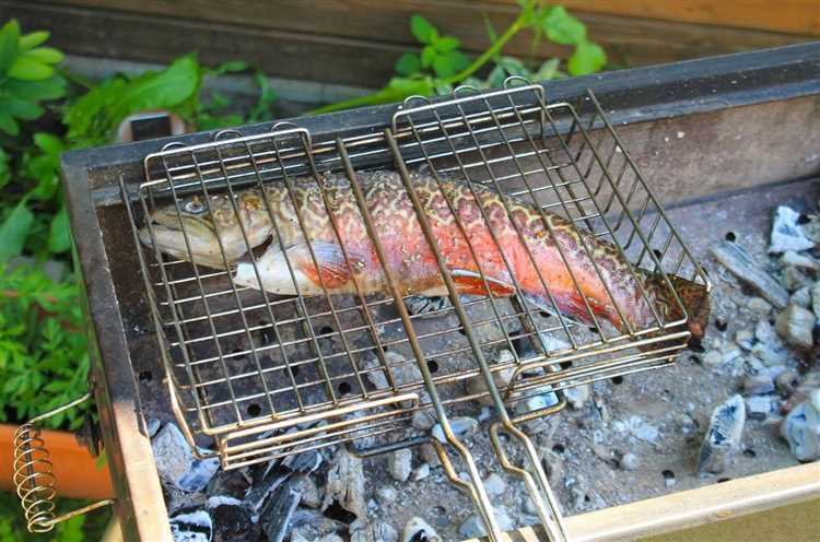 Как приготовить гриль для жарки свежей рыбы